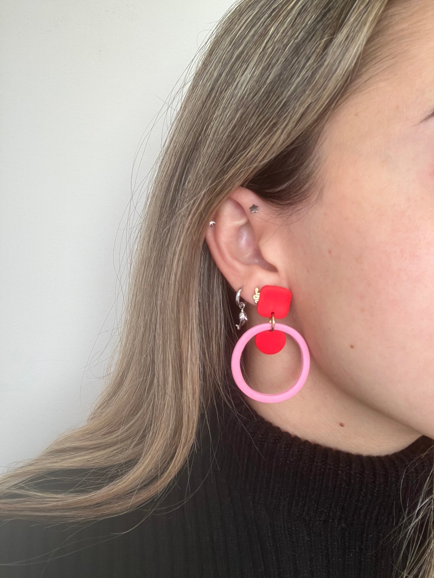 WETAR rojo y rosa