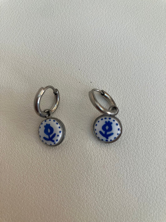 Colección ¨Gárnata¨ Aritos Granada plateados