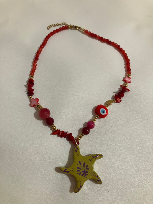 Collar rojo abalorios